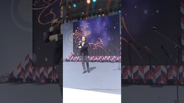 Владислав Кирюхин в Царицыно. Поздравление с днём города. смотреть онлайн