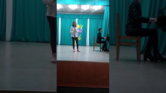 Синяк Софья 10 лет И Брамс Венгерский танец смотреть онлайн