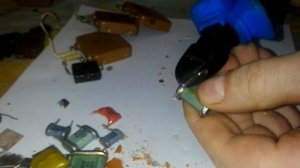 Конденсаторы содержащие серебро.