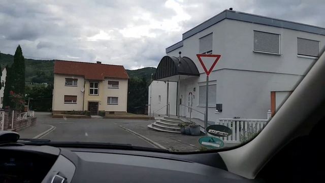 ПОЧЕМУ Я СИЖУ ДОМА. ОТВЕЧАЮ НА ВОПРОСЫ. МОЙ ЧЕМОДАН. ЗАКУПКА НА 72 ЕВРО. ДЕШЁВЫЕ ХОРОШИЕ ДУХИ. ВЛОГ смотреть онлайн