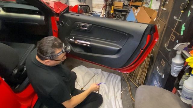 How to remove front door panels on a 2022 Ford Mustang смотреть онлайн