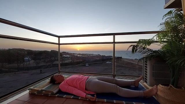 Как успокоиться, снять напряжение и стресс. Введение в дыхательные практики. Занятие 1. смотреть онлайн