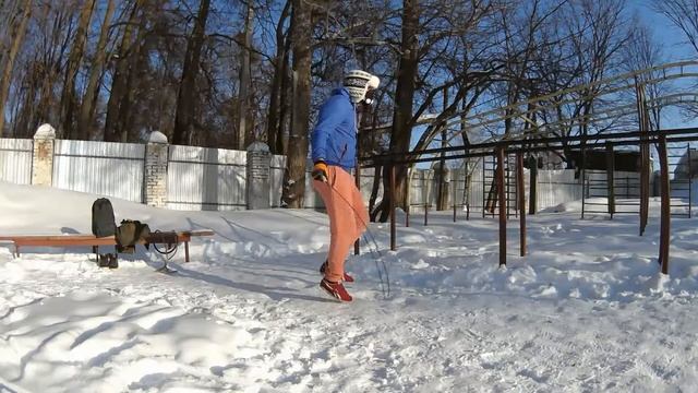 Прыжки на скакалке — одно из лучших упражнений для любого вида спорта. смотреть онлайн