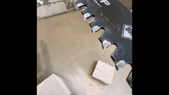 Тест полотна ЗУБР по газоблоку для сабельной пилы 159772-14 смотреть онлайн