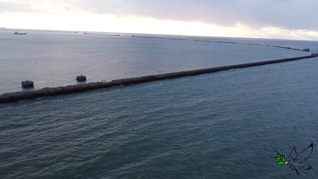 Вид с птичьего полёта - Северные форты и Северный мол в Лиепае смотреть онлайн