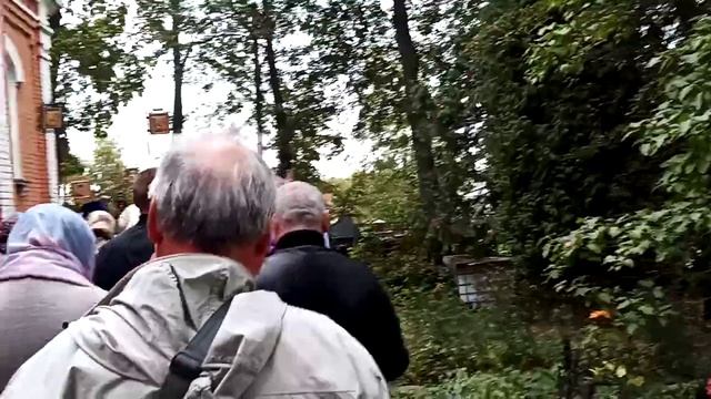 Престольный праздник в храме Архангела Михаила в Белом Расте. Крестный ход смотреть онлайн