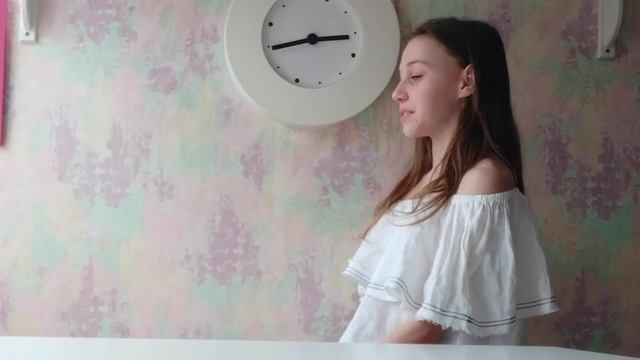 У МЕНЯ ЕСТЬ ДВОЙНЯШКА, БЕРУ ИНТЕРВЬЮ. КОГДА СОВСЕМ НАДОЕЛО СИДЕТЬ ОДНОЙ В КОМНАТЕ. НАШЛА СОБЕСЕДНИК смотреть онлайн