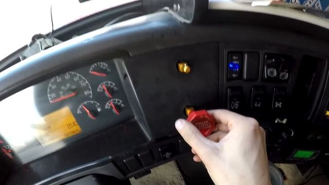 Все сломал, опять на ремонт)) смотреть онлайн