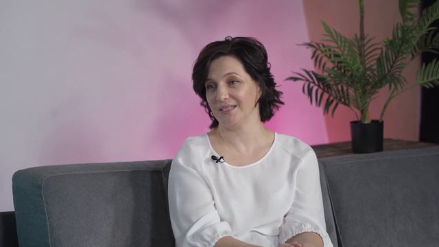 Врач стоматолог-терапевт, эндодонтист о первой встрече, дружбе и стоматологических вызовах. смотреть онлайн