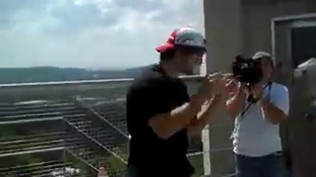 рекорд Гиннеса по броску с дальнего расстояния смотреть онлайн