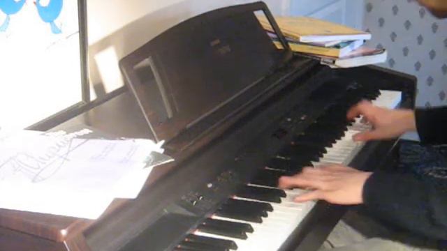 Clavinova Christmas Elephant Balloon Improvisation смотреть онлайн