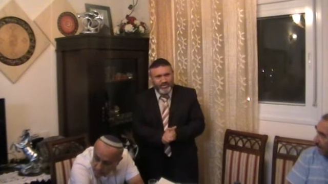 Почему надо возвращать долги. Моше Коэн бе шаа това смотреть онлайн