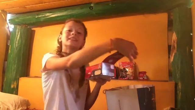 Что мне привёз Папа ) Сувениры Фифа??🤪🤔🤭 смотреть онлайн