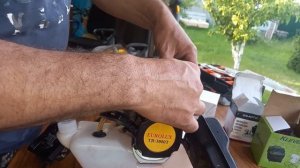 Ремонт триммера. НЕКАЧЕСТВЕННОЕ МАСЛО. Замена поршневой.