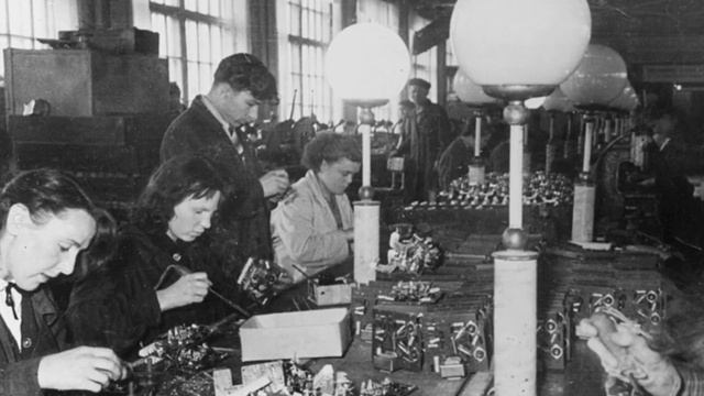 Люди и судьбы Евгения Жихарева.