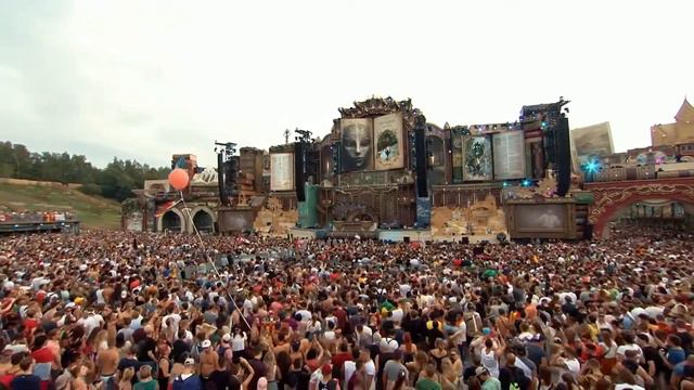 Koala vs. King Of My Castle vs. Calabria vs. Hung Up (Mashup) [Oliver Heldens, Tomorrowland 2019] смотреть онлайн