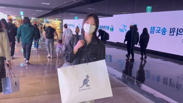 vlog | trying lotteria, shopping in songdo, solo brunch, ordering delivery food ?? смотреть онлайн