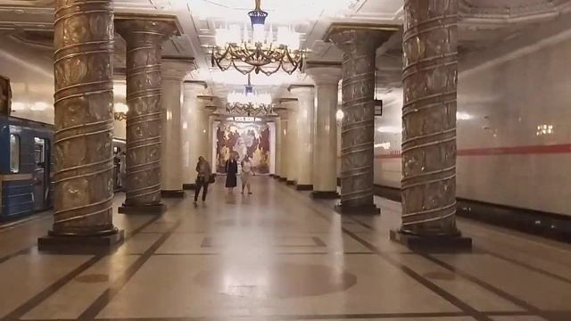 Питер,метро,, АВТОВО,,июль,23г. смотреть онлайн