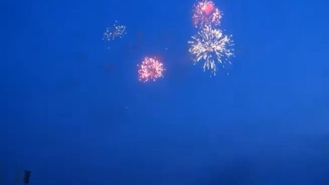Достаточный салют_ан.wmv смотреть онлайн