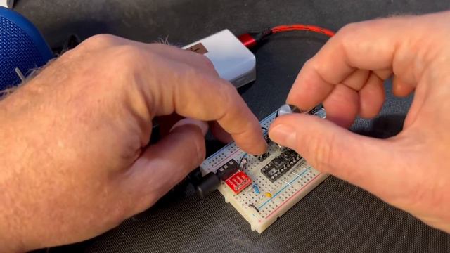 Arduino SAMD21 drum machine w/ Mozzi synth lib смотреть онлайн