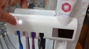 Ультрафиолетовый стерилизатор держатель для зубных щёток дезинфектор