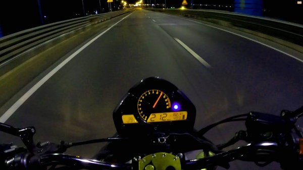 Night Moto Life Moment