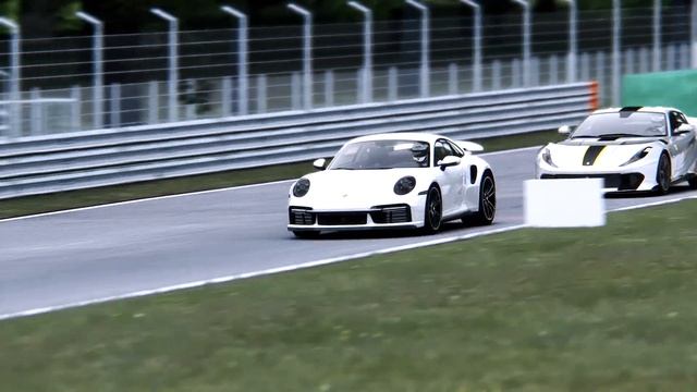 Ferrari 812 Competizione vs Porsche 911 Turbo S at Monza GP смотреть онлайн