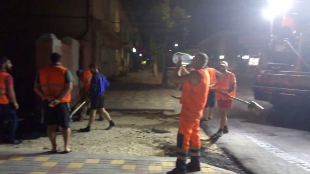 Смоляные реки по улице г. Ливны Орловской обл. РФ!!! Евгений Шилов смотреть онлайн