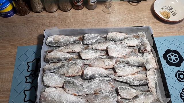 ЖАРИМ РЫБУ БЕЗ ЗАПАХА И ЖИРА смотреть онлайн