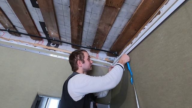 Как сделать парящий натяжной потолок (ПОДРОБНО) и как увеличить срок службы трансформатора на ленту смотреть онлайн