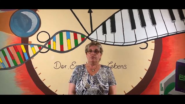 Schuljahresbegrüßung 2021/22 durch die Schulleiterin Frau Dr. Menzel смотреть онлайн