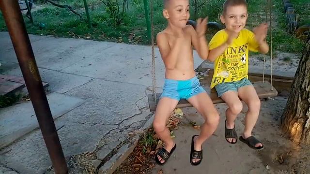 я возращаюсь стих про сад???? смотреть онлайн