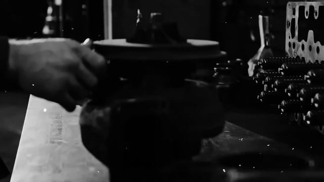 How a Poor Homeless Japanese Boy Created HONDA смотреть онлайн