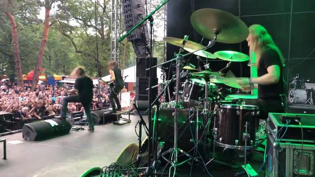Joris Nijenhuis - Leaves’ Eyes - Riders on the Wind - Drum cam смотреть онлайн
