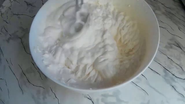 Пляцок з персиками смотреть онлайн