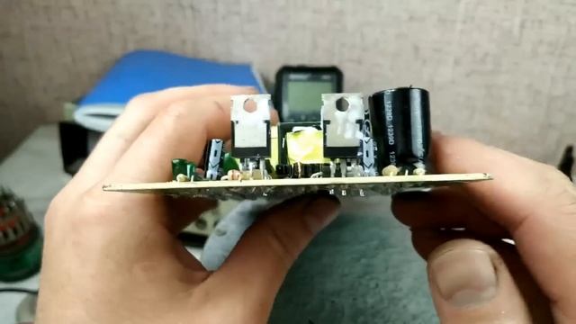 Доработка и устранение заводских косяков Импульсного БП 12V 15A смотреть онлайн