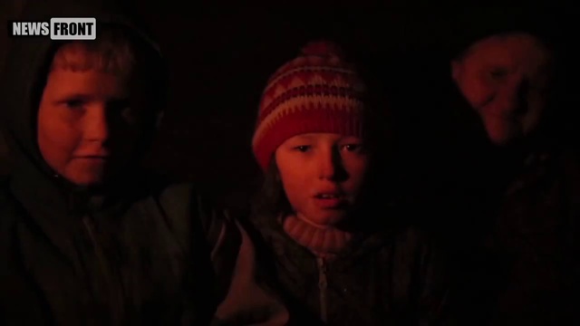 Новороссию сбереги! Русский русскому - помоги! – поют дети Донбасса в подвалах (HD) смотреть онлайн