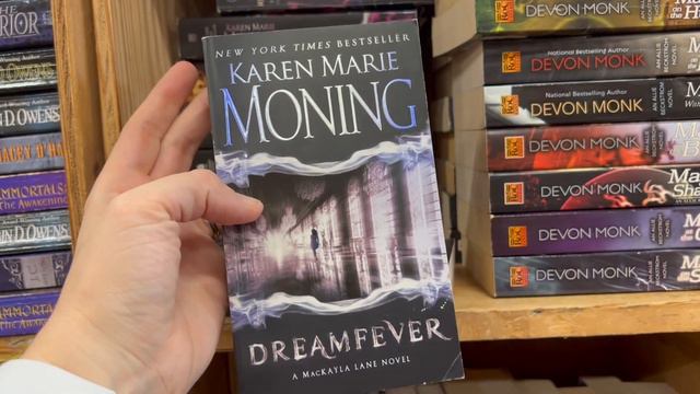 📚Book Hunting at the Used Bookstore! 😀 Thrift Book Shopping! смотреть онлайн