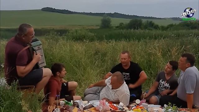 Парни спели на Троицу