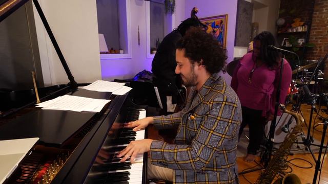Emmet Cohen w/ Camille Thurman | Red Top смотреть онлайн