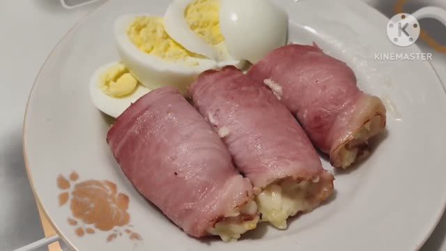 Рулетики в духовке на завтрак или быстрый перекус. Рулетики на праздничный стол смотреть онлайн