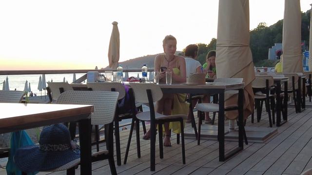 2022.07.02. Погода Петербург. В Путешествии. 19:43. +28°…+24°. Закат. Сочи. Мамайка. смотреть онлайн