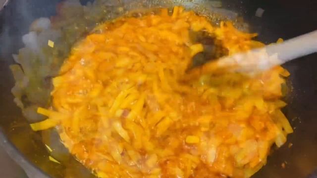 Вкуснейший обед!!! Запечённые свиные рульки с картофелем!! Вкусно класс!!! смотреть онлайн