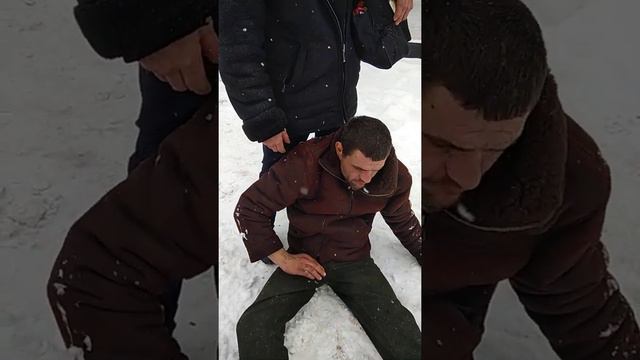 6 мин.спустя после выпитой бутылки смотреть онлайн