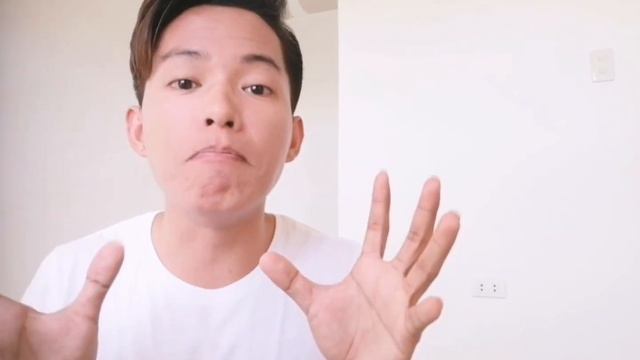 Five Basic Knowledge  About Vlogging: Youtuber/Vlogger