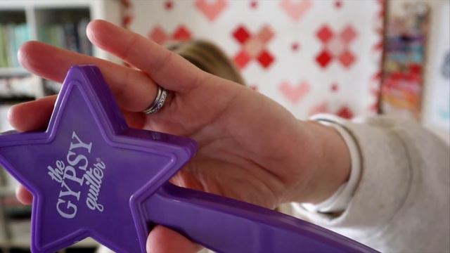 November 2021 Sew Sampler Quilt Box // UNBOXING! смотреть онлайн