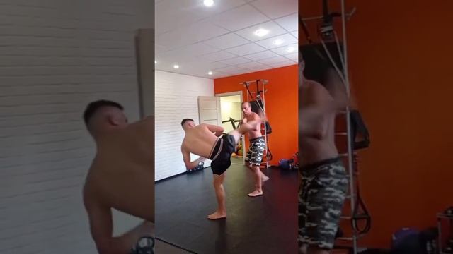 Capoeira??Боевая???Орехово-Зуево???#snegirevfitness #capoeira #капоэйра #ореховозуево смотреть онлайн