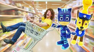 Игры в магазин - Как покупать в супермаркете? Развивающие мультики Веселая Школа для малышей