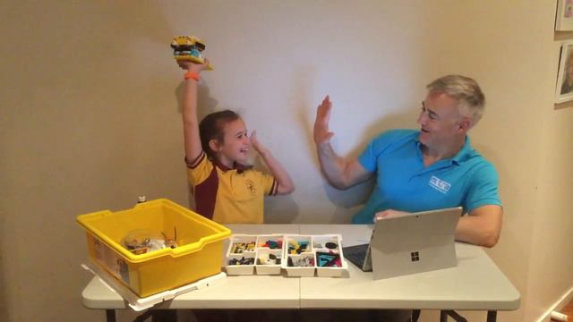 Build a Personal Trainer Robot with LEGO® Education SPIKE™ Prime смотреть онлайн