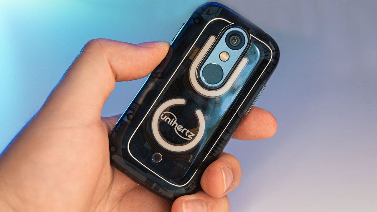 Unihertz Jelly Star - современная "анти-лопата" на 3 дюйма смотреть онлайн